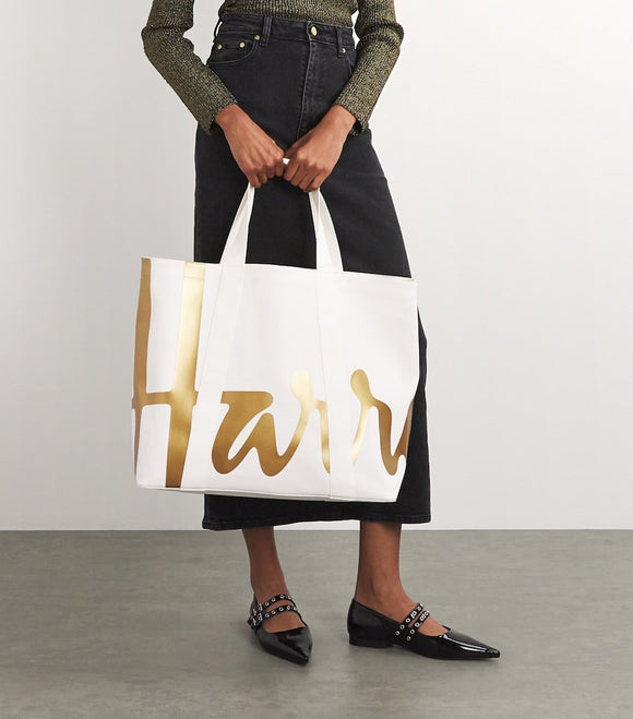 Harrods
Large Cotton Logo Tote Bag (Gold)...حقيبة كبيرة من القطن  (لون ذهبي)