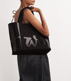 Harrods
Medium Cotton Logo Tote Bag ( black)...حقيبة متوسطة الحجم من القطن بشعار هارودز (اسود)
