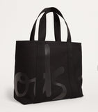 Harrods
Medium Cotton Logo Tote Bag ( black)...حقيبة متوسطة الحجم من القطن بشعار هارودز (اسود)