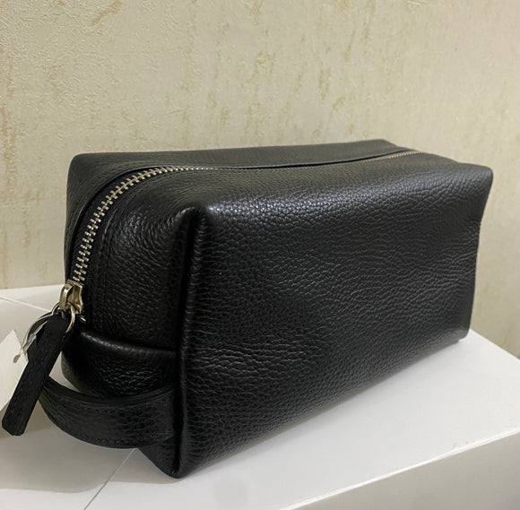 Washbag leather black