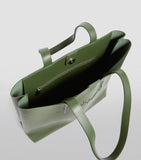Medium Leather Kensington Tote Bag Green..حقيبة جلدية متوسطة الحجم باللون الاخضر
