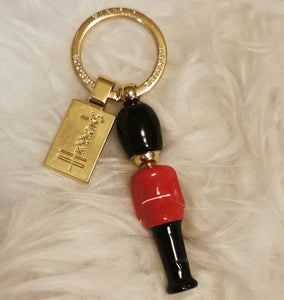 Harrods Queen Guardsman Keyring سلسلة مفاتيح على شكل حارس الملكة