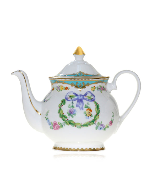 Royal Collection Teapot..إبريق شاي من المجموعة الملكية