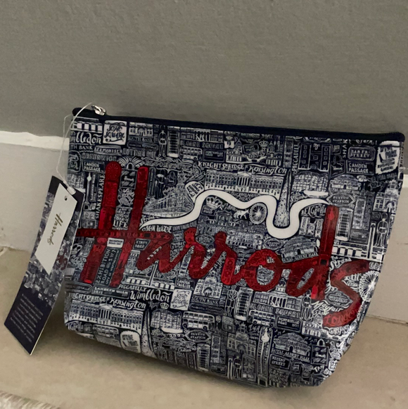 Harrods Picture Font Travel Pouch