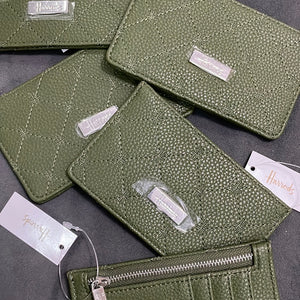 Harrods Acton Green Card Holder..حامل بطاقات هارودز باللون الاخضر