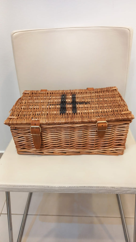 Harrods New Small Wicker Hamper Basket...سلة هدايا صغيرة جديدة من هارودز مصنوعة من الخيزران
