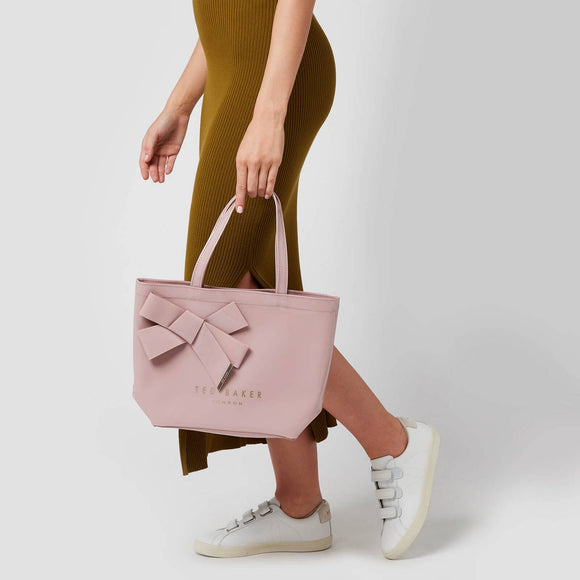 Ted Baker Women's Nikicon Knot Bow Small Icon Bag - Pl-Pin...حقيبة تيد بيكر النسائية بأيقونية وردية