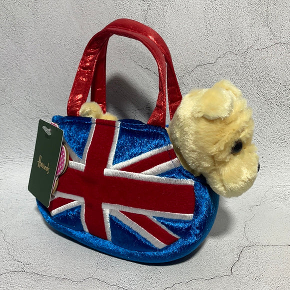 Bulldog in a Union Jack Bagدمية الكلب داخل الحقيبة